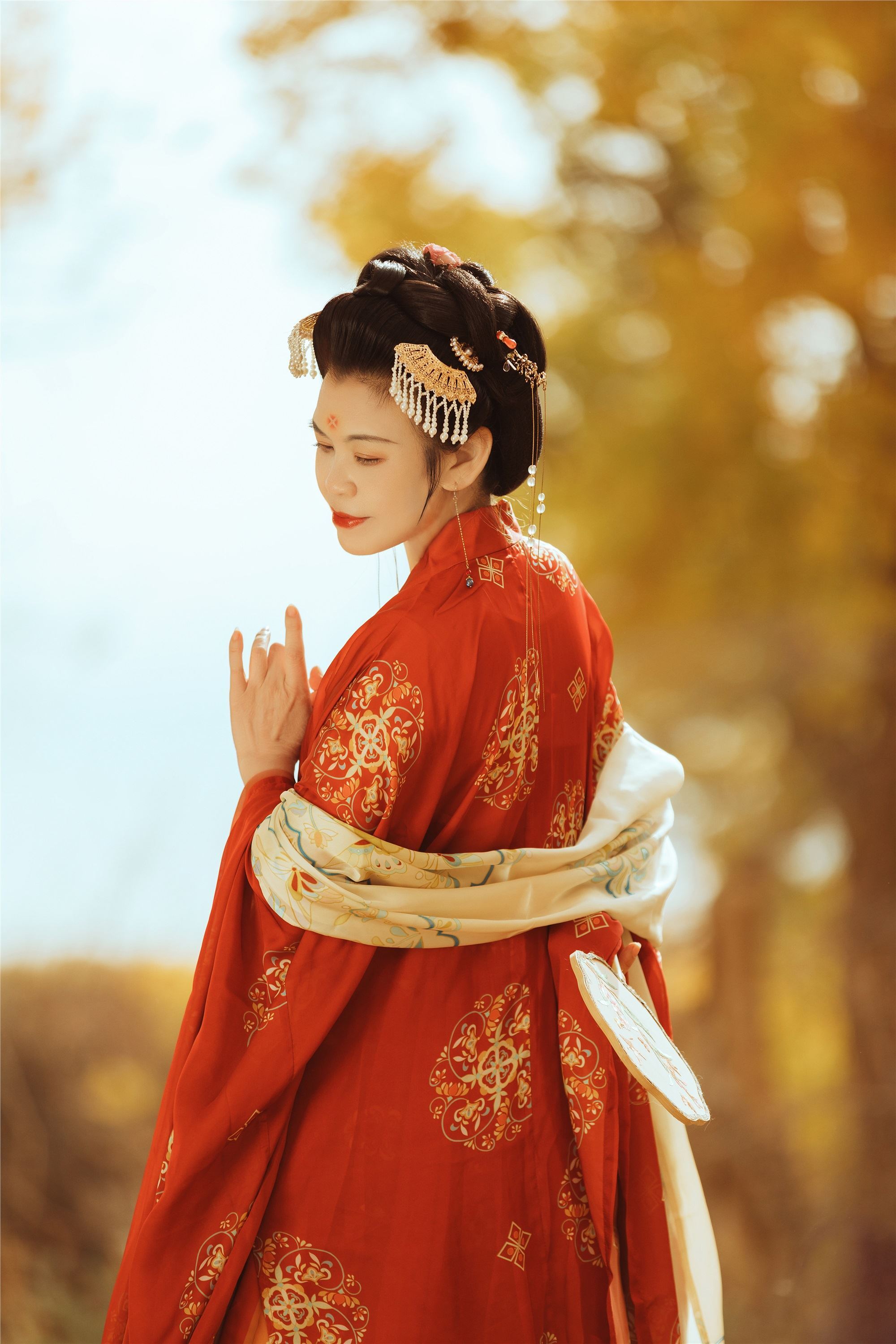 YITUYU艺图语 2021.09.03 岁月不败美人 知秋